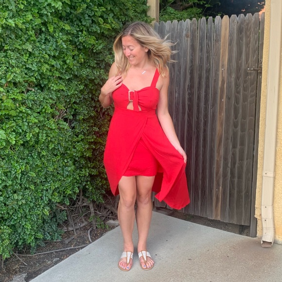 Le Lis Wrap Skirt Dress with Keyhole - Picture 1 of 4